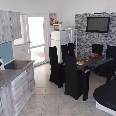 Holiday House With A Parking Space - Lozice, - 18068 Vir